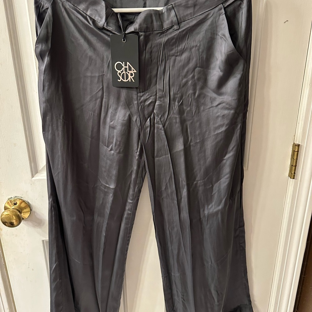 Chaser Women's Silky Satin Pants NWT - Picture 4 of 6
